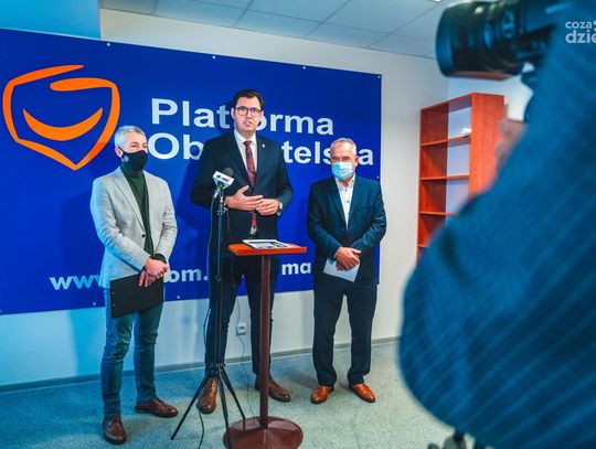 Konferencja Konrada Frysztaka, Wiesława Wędzonki i Roberta Chrobotowicza (zdjęcia)