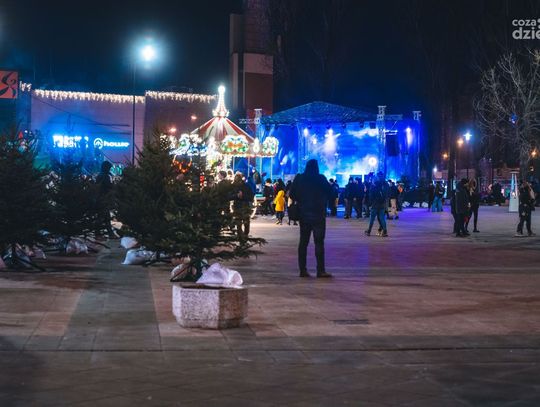 Jarmark świąteczny na placu Jagiellońskim (zdjęcia)