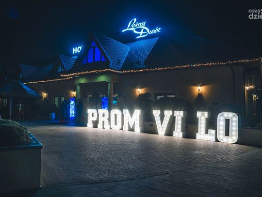 Studniówki 2022: VI Liceum Ogólnokształcące im. Jana Kochanowskiego (zdjęcia)