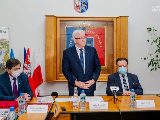 Tomograf komputerowy dla Zwolenia (zdjęcia)