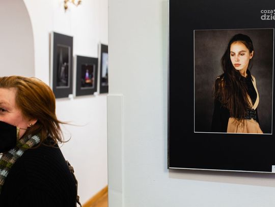 Doroczna wystawa Radomskiego Towarzystwa Fotograficznego (zdjęcia)