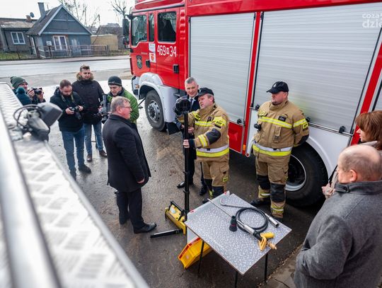 Przekazanie sprzętu dla OSP Garbatka-Letnisko (zdjęcia)