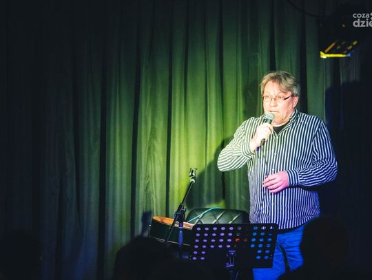 Piotr Dąbrówka w DK Idalin (zdjęcia) Piotr Dąbrówka w DK Idalin (zdjęcia)