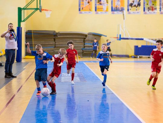 Turniej piłkarski Winter CUP Broń Radom 2022 (zdjęcia)