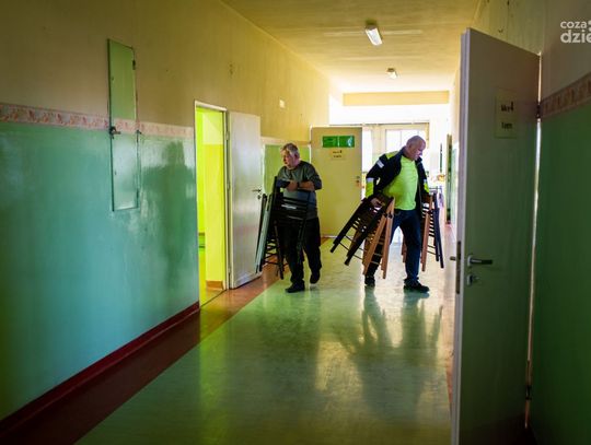 PSP 17 przygotowuje miejsca dla uchodźców  (zdjęcia)