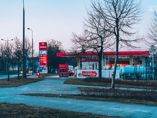 Obniżki cen paliw (zdjęcia) Obniżki cen paliw (zdjęcia)