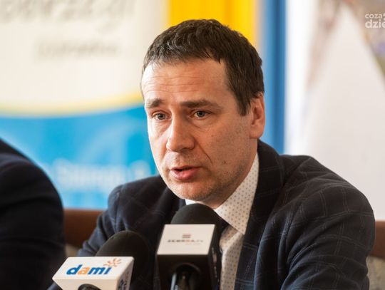 Podpisanie umowy na termomodernizację budynku MGOPS w Białobrzegach (zdęcia)