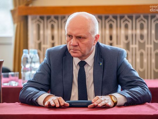 Powiat Białobrzeski otrzymał pieniądze na remont dróg (zdjęcia)