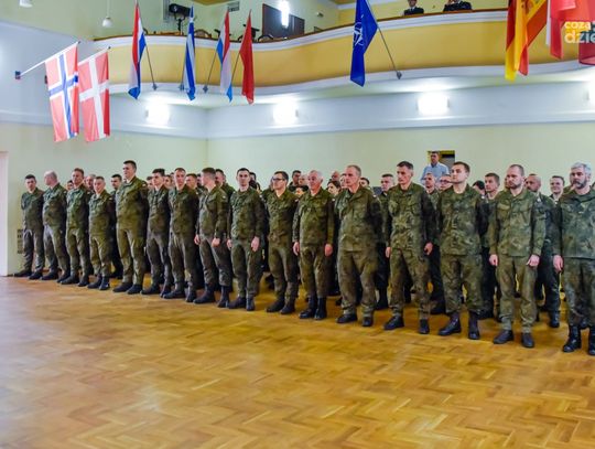 Uroczyste pożegnanie płk Łukasza Baranowskiego z 6 MBOT (zdjęcia)