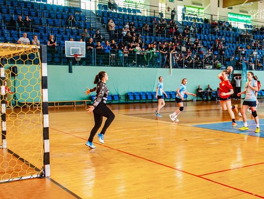 1/16 finału Mistrzostw Polski juniorek w piłce ręcznej (zdjęcia)