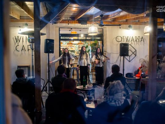 Trio Mandili w Otwartej (zdjęcia)