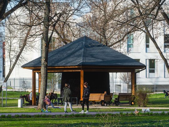 Tężnia solankowa w parku Malczewskiego (zdjęcia)