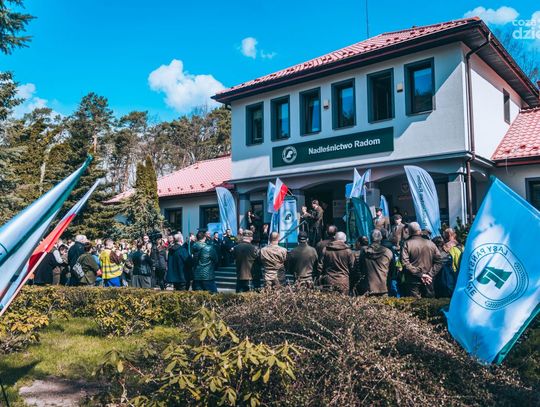 Święto lasu - sadzenie drzew w Lesie Kapturskim (zdjęcia)