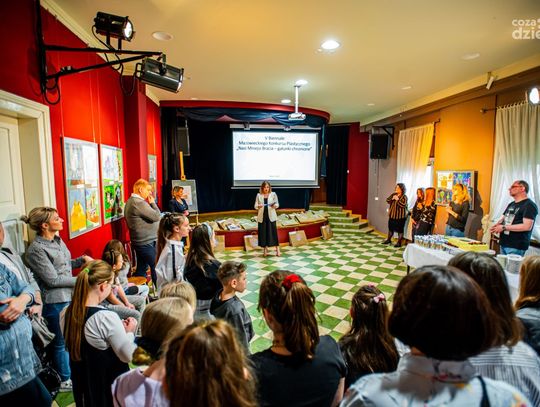 V Biennale Wojewódzkiego Konkursu Plastycznego "Nasi Mniejsi Bracia - gatunki chronione" (zdjęcia)