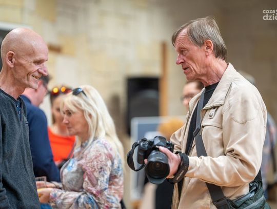 Kulisy - wystawa fotografii Sebastiana Stokłosy (zdjęcia)