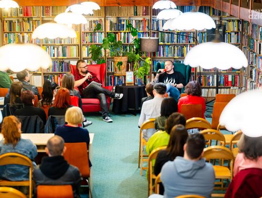 Spotkanie autorskie z Łukaszem Orbitowskim w MBP (zdjęcia) Spotkanie autorskie z Łukaszem Orbitowskim w MBP (zdjęcia)