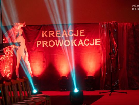 Gala finałowa VI Ogólnopolskiego Konkursu dla Młodych Projektantów "Kreacje - Prowokacje" (zdjęcia) Gala finałowa VI Ogólnopolskiego Konkursu dla Młodych Projektantów "Kreacje - Prowokacje" (zdjęcia)