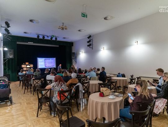 Promocja książki Marty Wiktorii Trojanowskiej w Resursie (zdjęcia)
