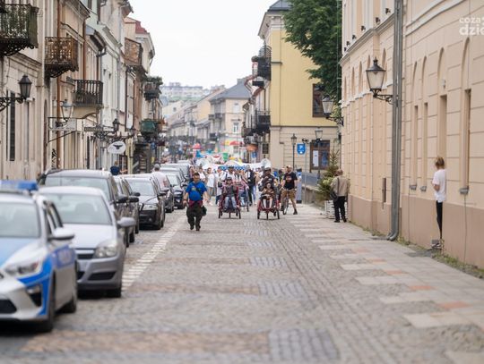 Radomskie Dni Godności - korowód i przekazanie kluczy (zdjęcia)