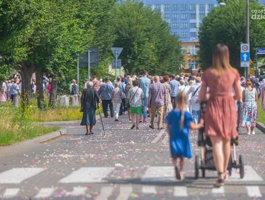 Boże Ciało - os XV lecie (zdjęcia)