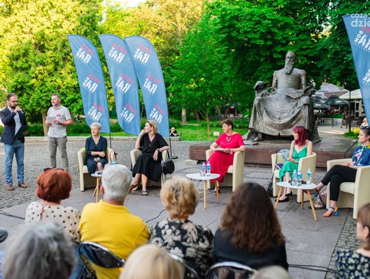 Debata "Wolność jest kobietą" (zdjęcia)