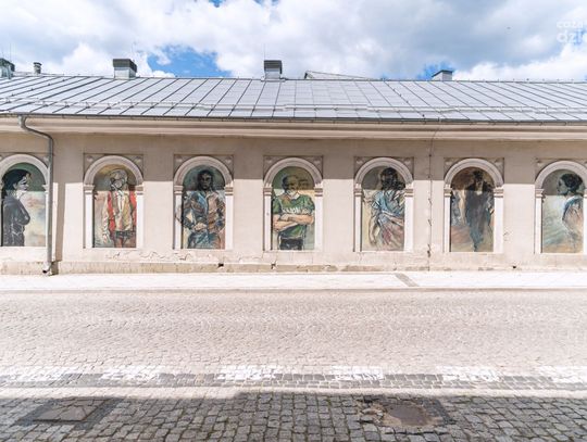 Murale na budynku Resursy (zdjęcia)