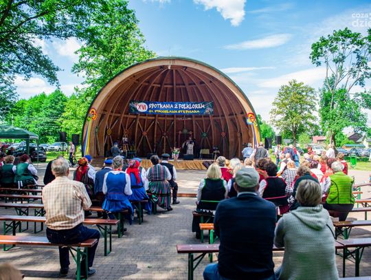 XVI SPOTKANIA Z FOLKLOREM im. Stanisława Stępniaka w Wieniawie (zdjęcia)