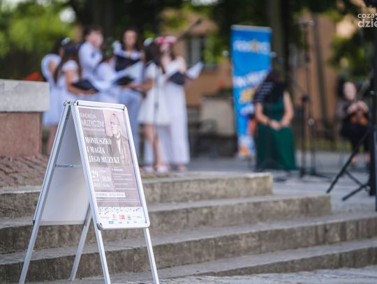 "MONIUSZKO i magia jego muzyki" w Szydłowcu (zdjęcia) "MONIUSZKO i magia jego muzyki" w Szydłowcu (zdjęcia)