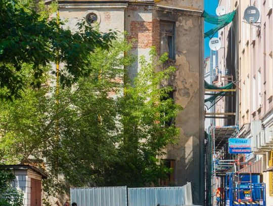 Wyburzanie kamienicy przy Traugutta 23 (zdjęcia)