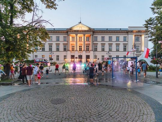 Radom tańczy! - Eurodance lat 90-tych (zdjęcia) Radom tańczy! - Eurodance lat 90-tych (zdjęcia)