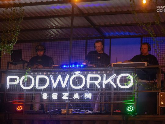 Silent Disco - Studio Tatuażu Popioły x Podwórko Sezam (zdjęcia)