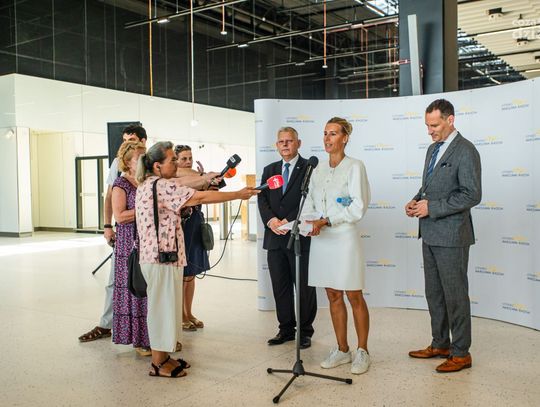 Dzień otwarty na lotnisku Warszawa - Radom  (zdjęcia)