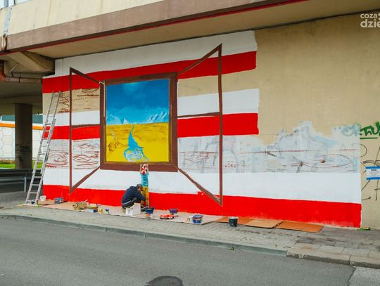Razem z Ukrainą. Nowy mural w Radomiu (zdjęcia)