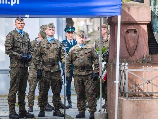 Dzień Sybiraka i 83. rocznica agresji wojsk radzieckich na Polskę (zdjęcia) Dzień Sybiraka i 83. rocznica agresji wojsk radzieckich na Polskę (zdjęcia)