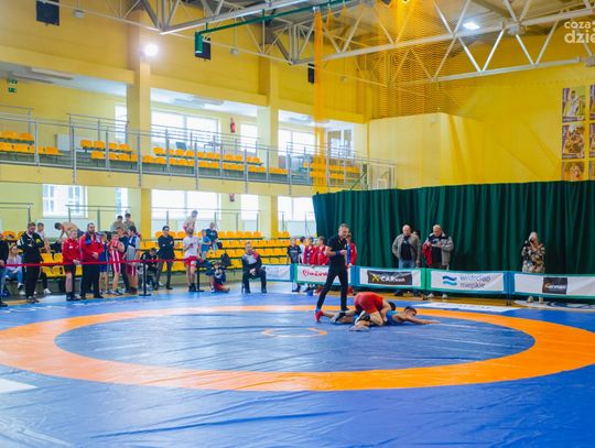 Mistrzostwa młodzików w zapasach (zdjęcia)