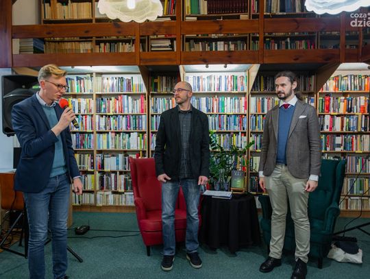 Spotkanie z Radkiem Rakiem w Miejskiej Bibliotece Publicznej (zdjęcia)