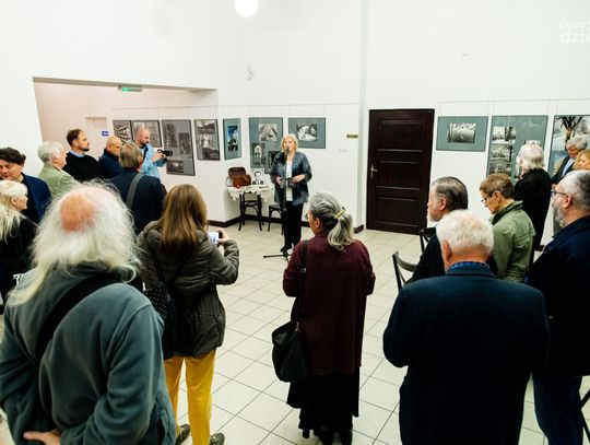Wspomnieniowa wystawa fotografii Zygmunta Sobienia w Galerii Resursa (zdjęcia)