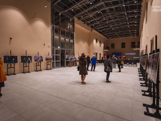 Otwarcie wystawy i spotkanie z Tomaszem Sikorą (zdjęcia)