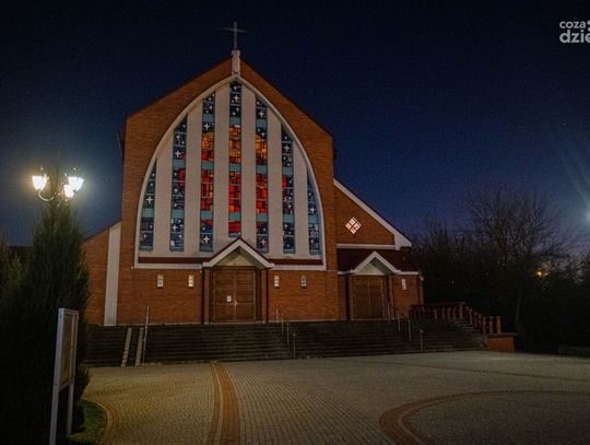 Spektakl o Janie Pawle II w kościele pw. św. Rafała (zdjęcia)