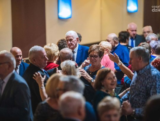 Zabawa andrzejkowa w DK Idalin (zdjęcia)