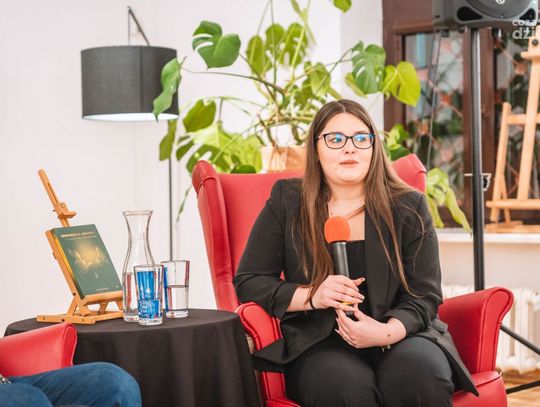 Spotkanie z Karoliną Czerwińską i promocja książki „Opowiedz mi, Druhno - z życia Anny Zawadzkiej” (zdjęcia)