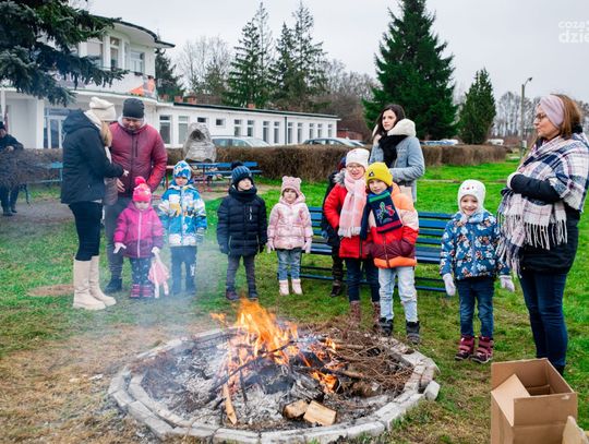 Desant Mikołajów na lotnisku w Piastowie (zdjęcia)