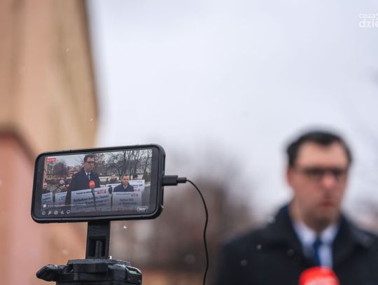 Konferencja prasowa Posła Konrada Frysztaka (zdjęcia)