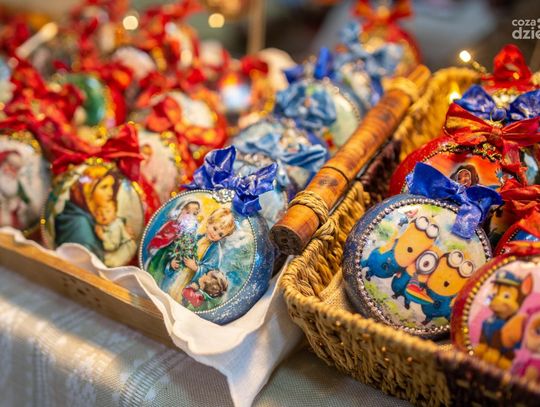 Kiermasz Świąteczny (Ra)Dom Twórców (zdjęcia) Kiermasz Świąteczny (Ra)Dom Twórców (zdjęcia)