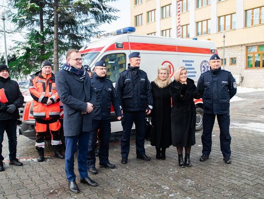 RSPR przekazała ambulans KWP (zdjęcia)