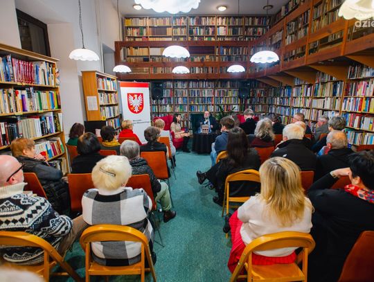 Spotkanie promujące monografię MBP w Radomiu (zdjęcia)