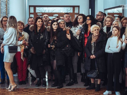 Studniówka 2023: VII Liceum Ogólnokształcące im. K.K. Baczyńskiego w Radomiu (zdjęcia)