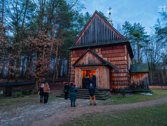 Uroczystości święta Matki Boskiej Gromnicznej w Muzeum Wsi Radomskiej (zdjęcia)