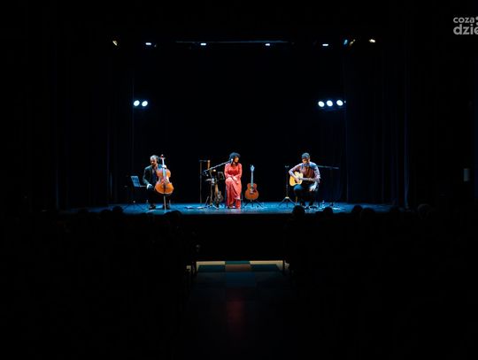 Koncert "Ponad Chmurami" w Resursie Obywatelskiej (zdjęcia)