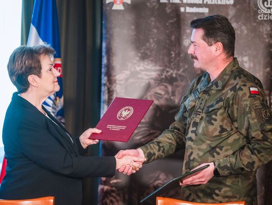 Podpisanie Listu Intencyjnego AHNS i WOT (zdjęcia) Podpisanie Listu Intencyjnego AHNS i WOT (zdjęcia)